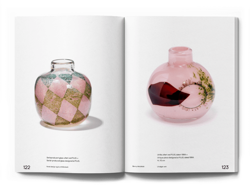 Oppslag fra boka om Benny Motzfeldt